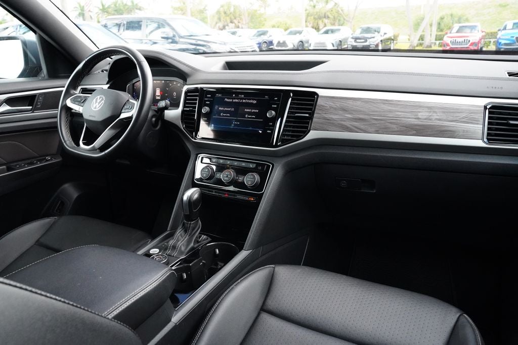 2023 Volkswagen Atlas Cross Sport 2.0T SE w/Technology