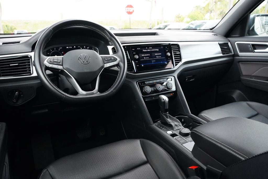 2023 Volkswagen Atlas Cross Sport 2.0T SE w/Technology
