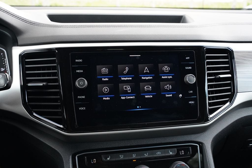 2023 Volkswagen Atlas Cross Sport 2.0T SE w/Technology