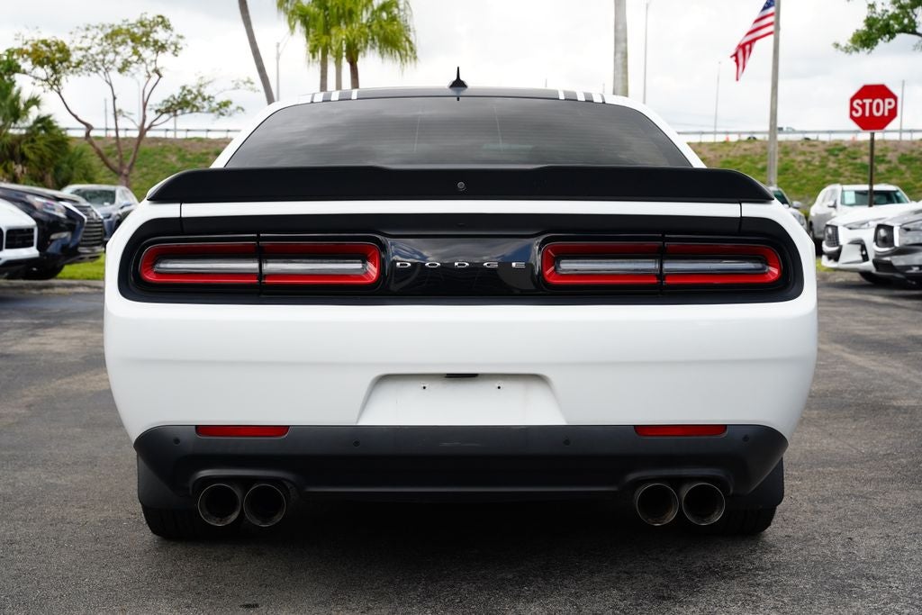 2018 Dodge Challenger Base