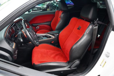 2018 Dodge Challenger Base