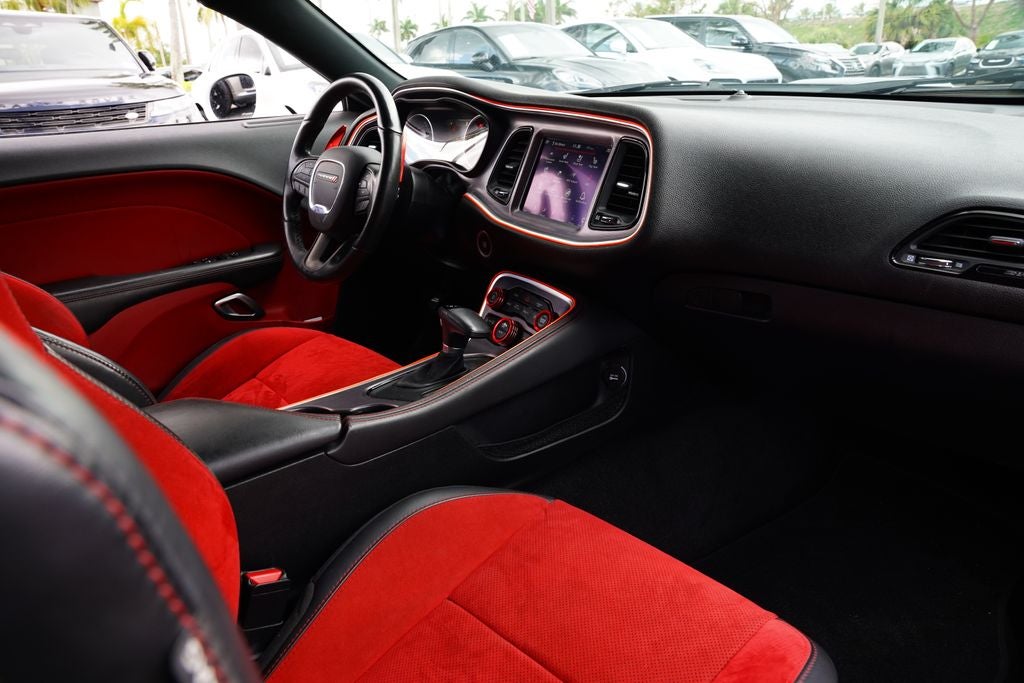 2018 Dodge Challenger Base