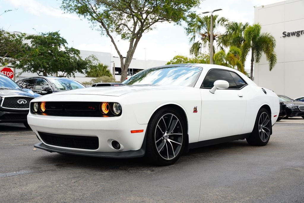 2018 Dodge Challenger Base