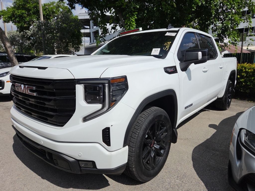 2025 GMC Sierra 1500 Elevation