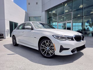 2022 BMW 3 Series 330e iPerformance