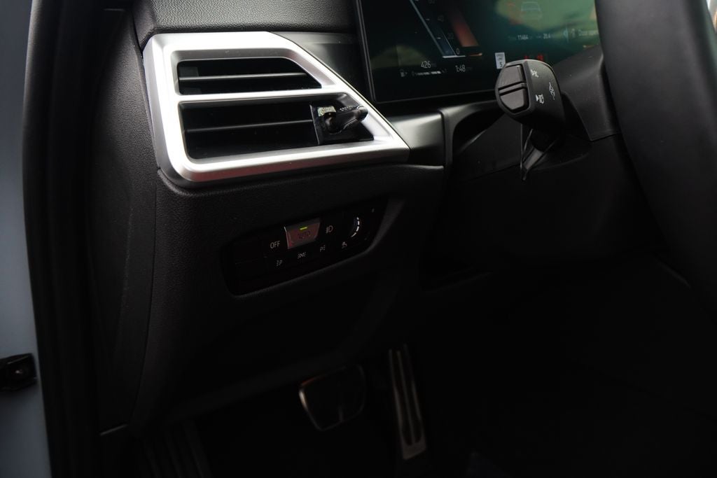 2026 BMW 3 Series 330i M SPORT PACKAGE
