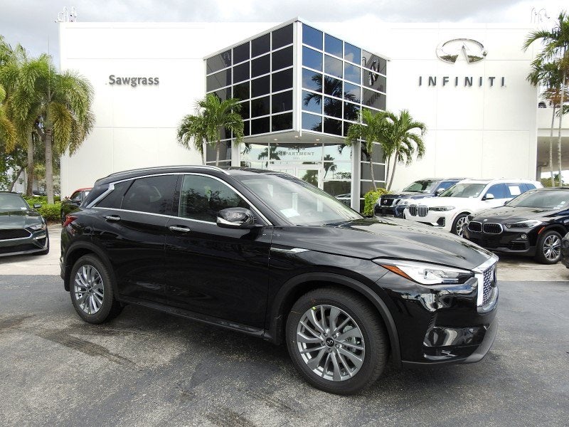 2023 INFINITI QX50 LUXE