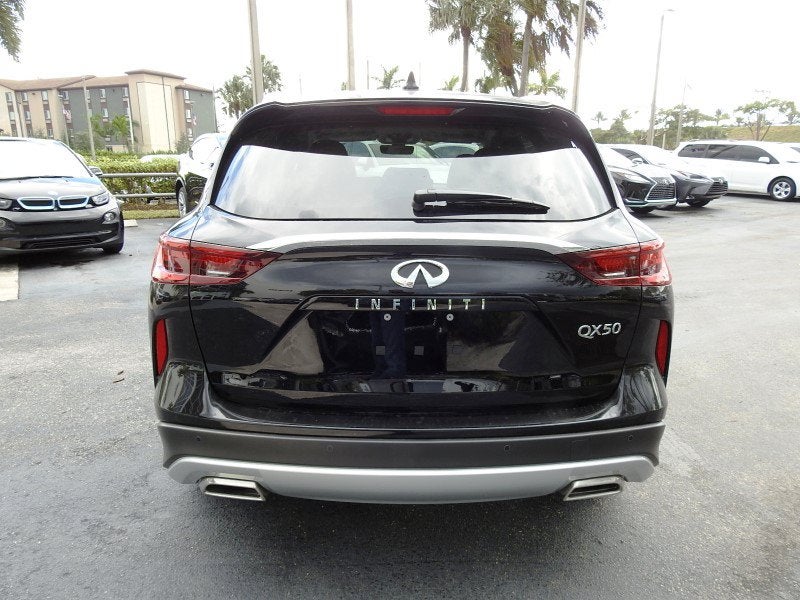 2023 INFINITI QX50 LUXE