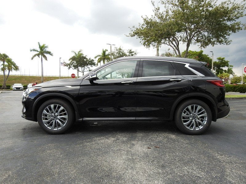 2023 INFINITI QX50 LUXE