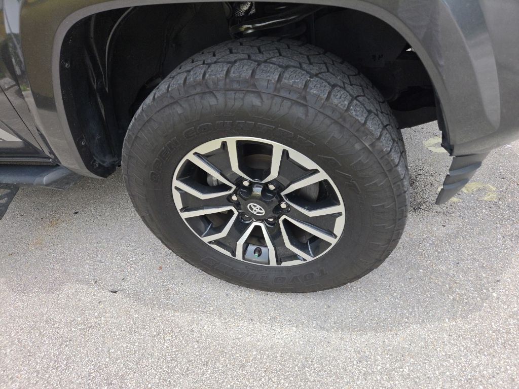 2023 Toyota Tacoma TRD Sport V6