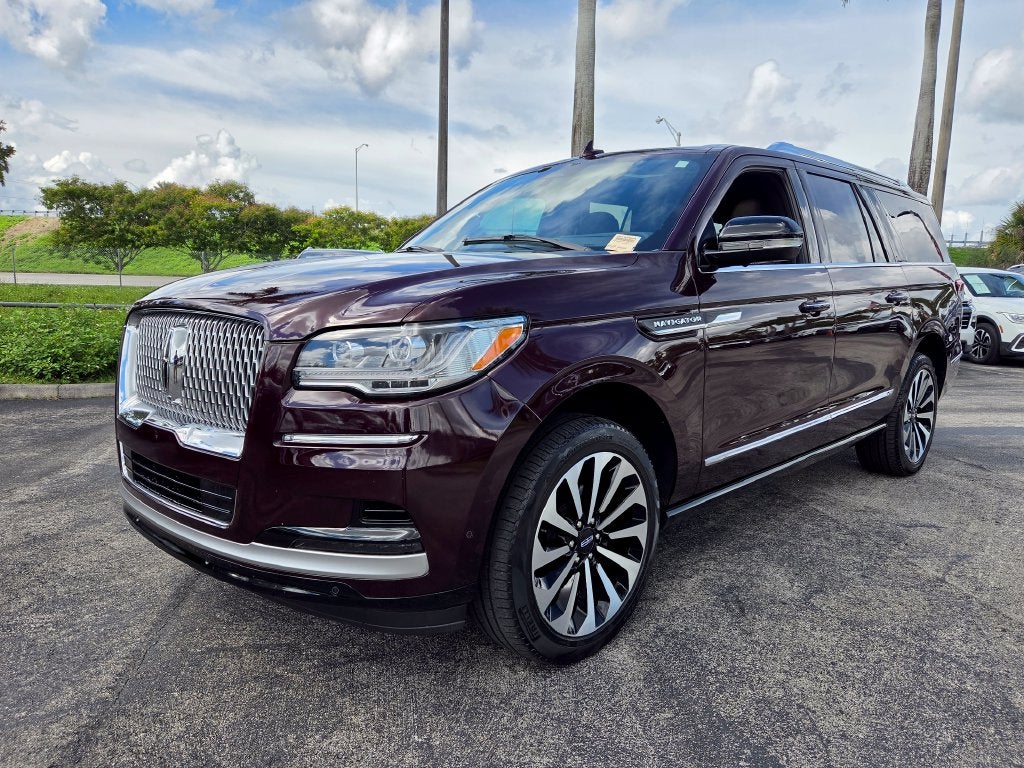 2023 Lincoln Navigator L Reserve