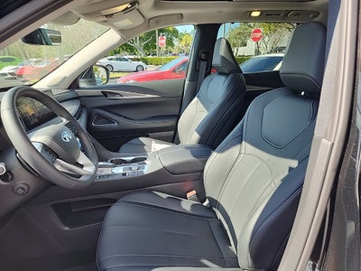 2026 INFINITI QX60 LUXE