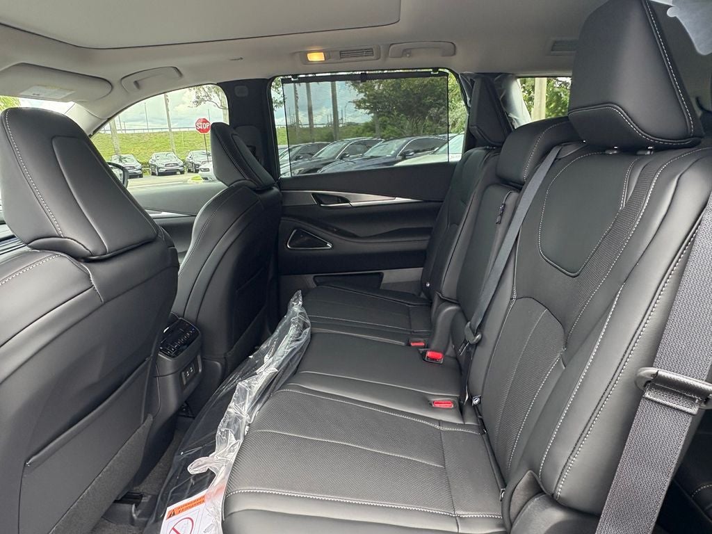 2026 INFINITI QX60 LUXE