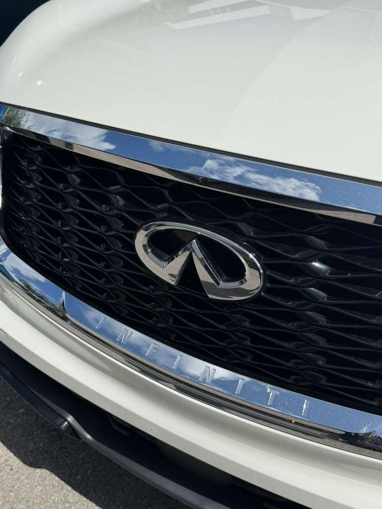 2022 INFINITI QX60 PURE