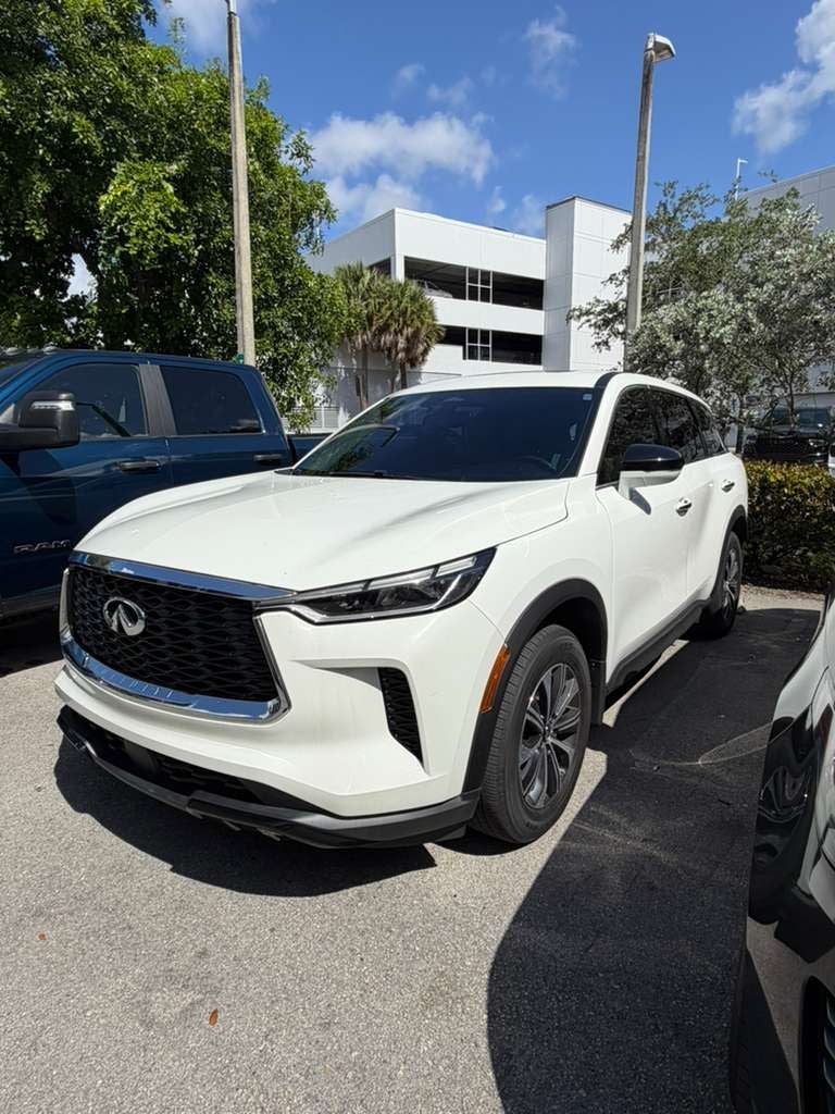 2022 INFINITI QX60 PURE