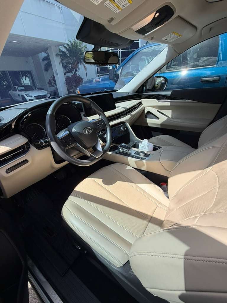 2022 INFINITI QX60 PURE