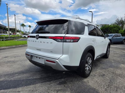 2025 Nissan Pathfinder SL