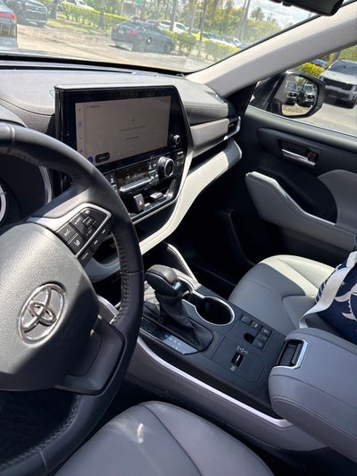 2023 Toyota Highlander XLE