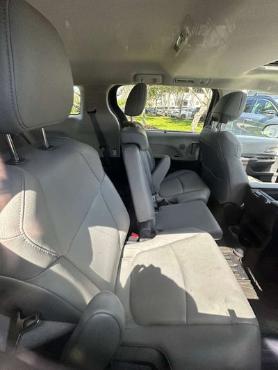 2024 Toyota Sienna XLE 8 Passenger