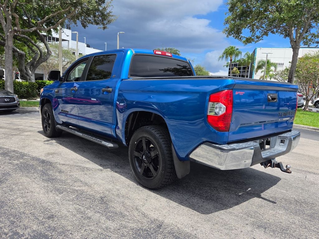 2017 Toyota Tundra SR5 5.7L V8