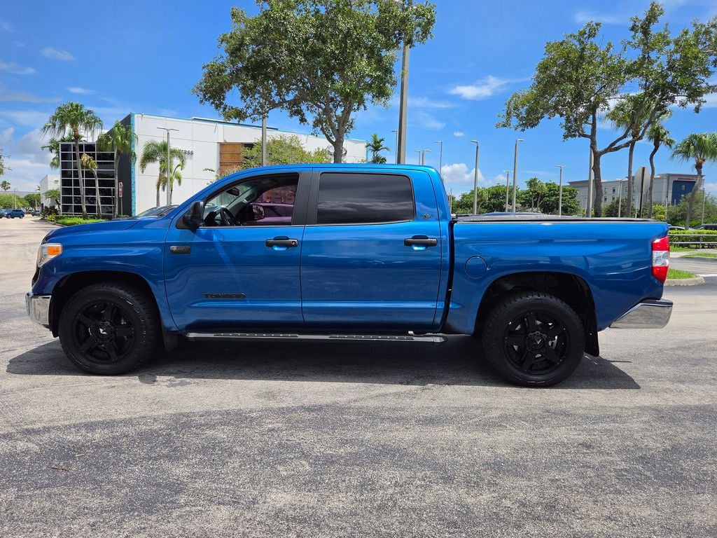 2017 Toyota Tundra SR5 5.7L V8