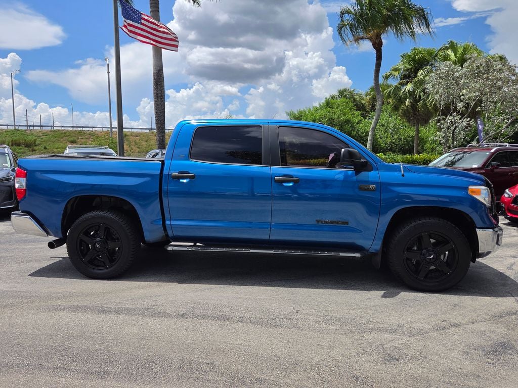2017 Toyota Tundra SR5 5.7L V8