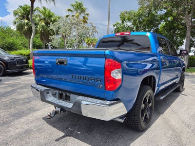 2017 Toyota Tundra SR5 5.7L V8