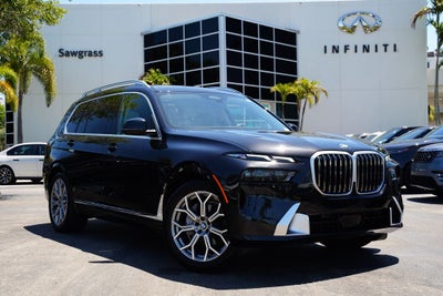 2025 BMW X7 xDrive40i