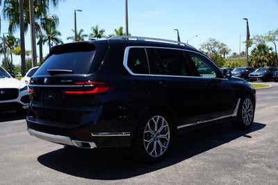 2025 BMW X7 xDrive40i