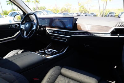 2025 BMW X7 xDrive40i