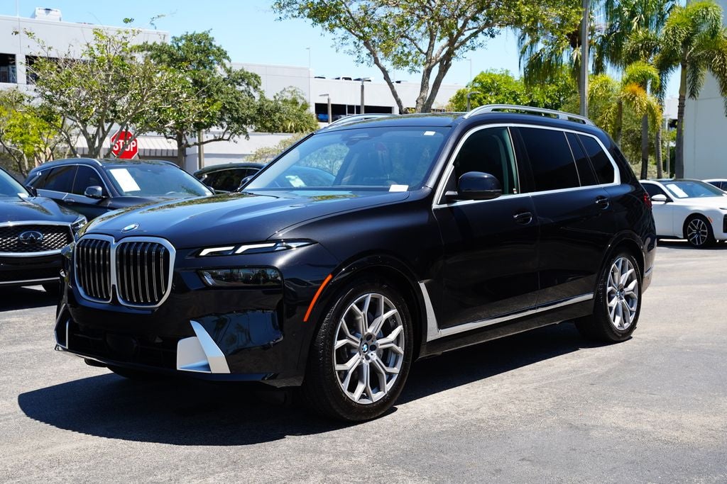 2025 BMW X7 xDrive40i