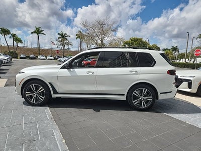 2024 BMW X7 M60i