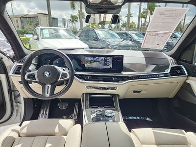 2024 BMW X7 M60i