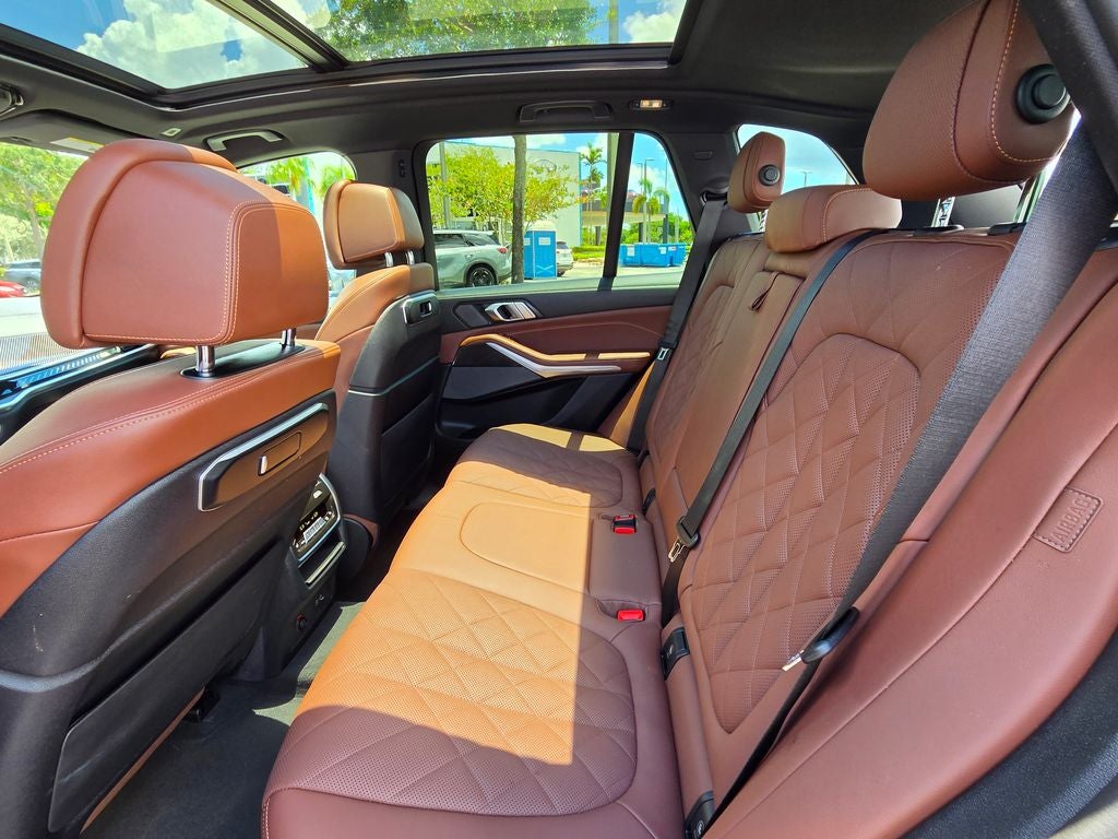 2024 BMW X5 M60i