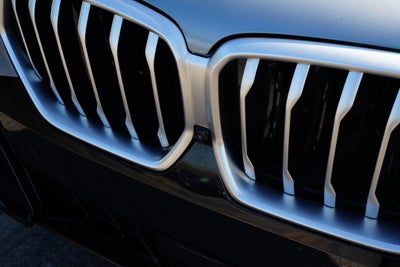 2025 BMW X6 xDrive40i