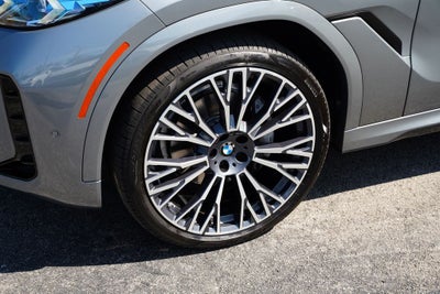 2025 BMW X6 xDrive40i