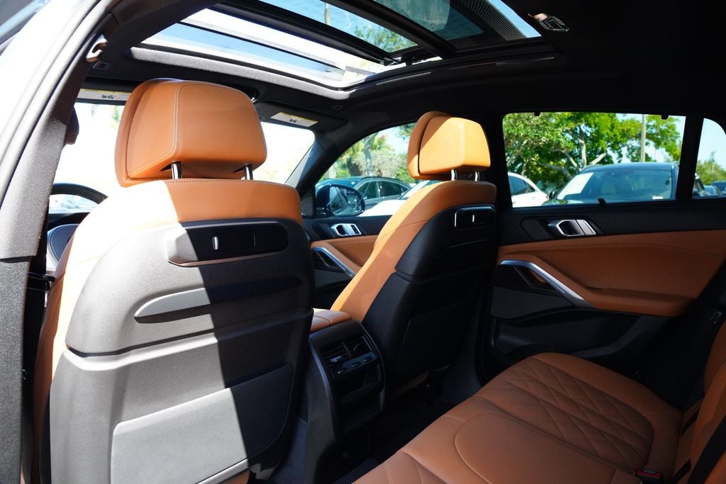 2025 BMW X6 xDrive40i