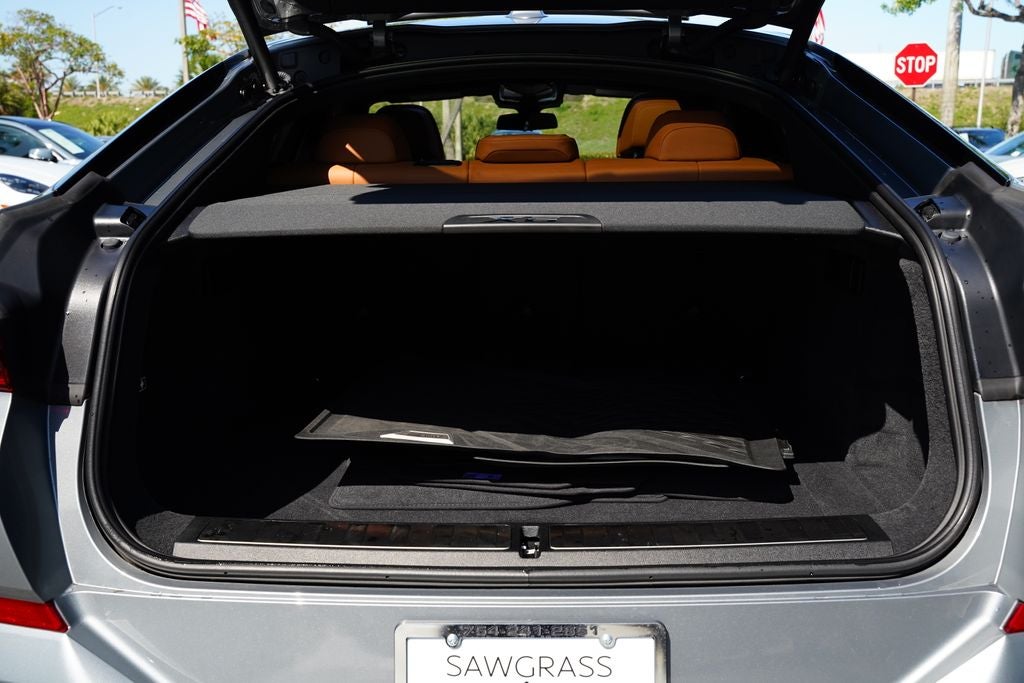 2025 BMW X6 xDrive40i
