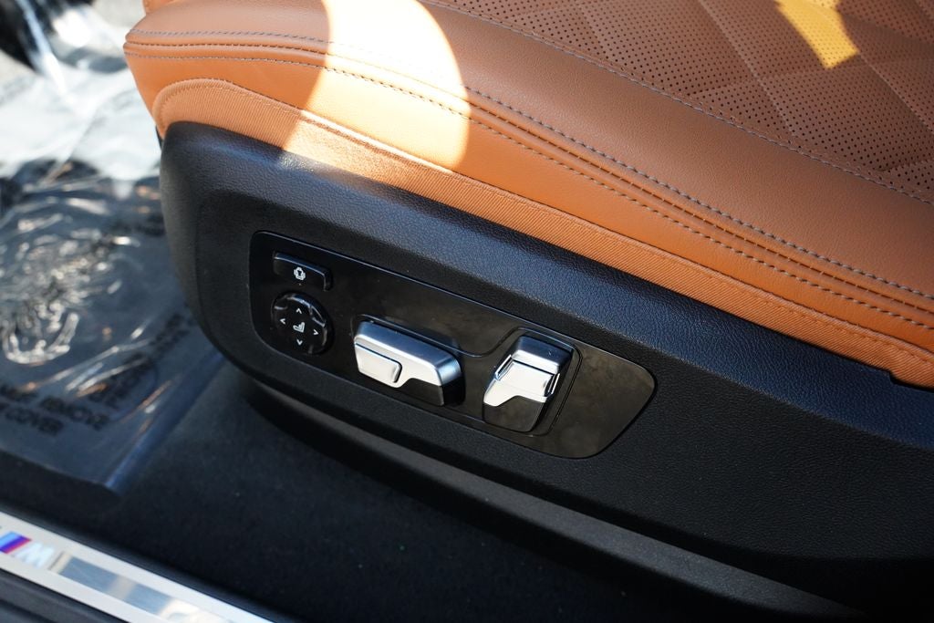 2025 BMW X6 xDrive40i