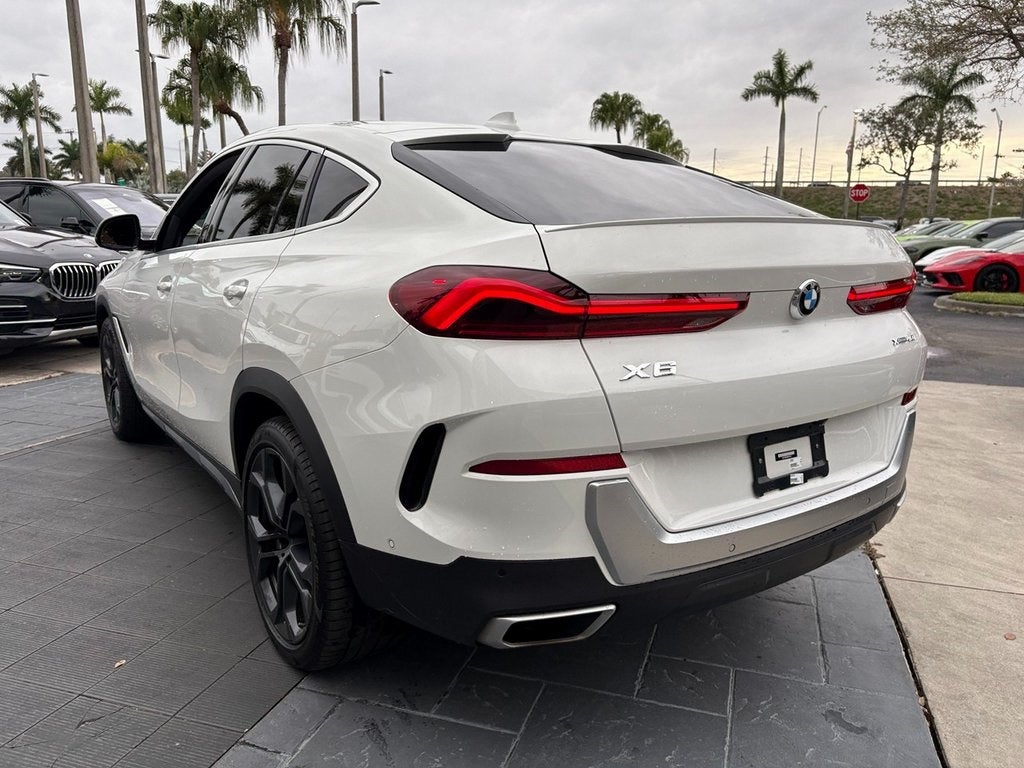 2022 BMW X6 xDrive40i