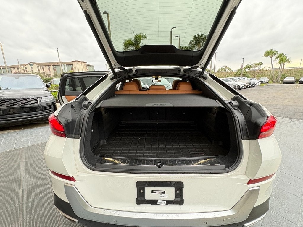 2022 BMW X6 xDrive40i