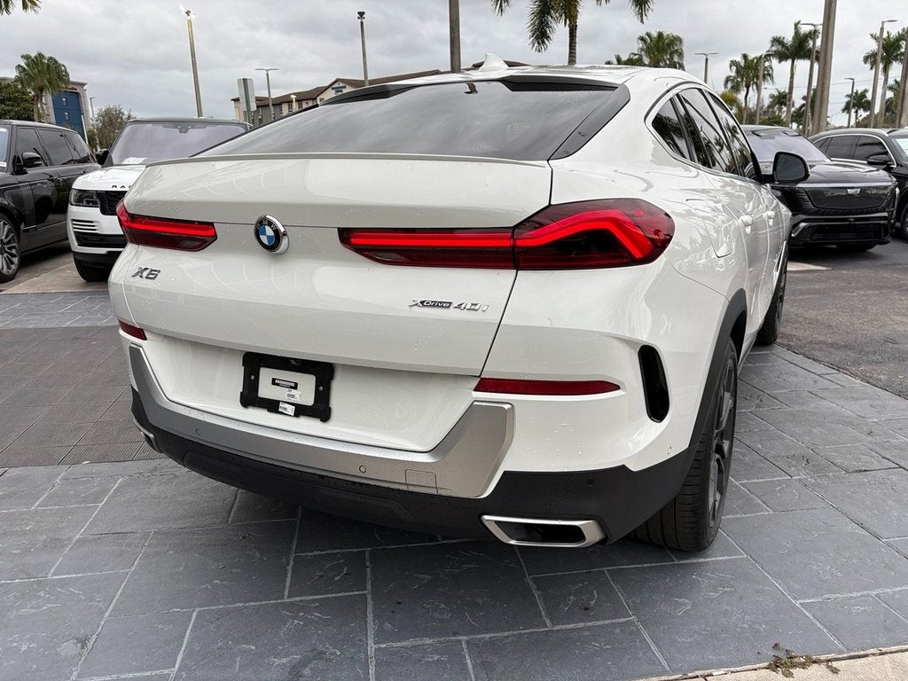 2022 BMW X6 xDrive40i
