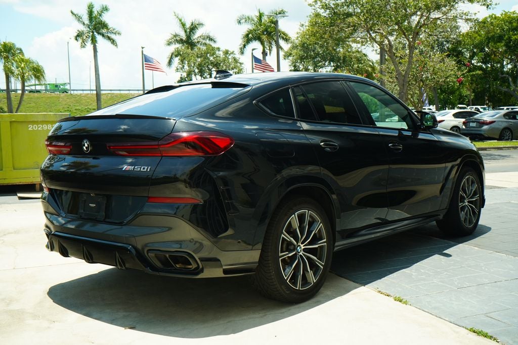 2021 BMW X6 M50i