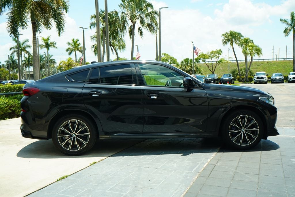2021 BMW X6 M50i