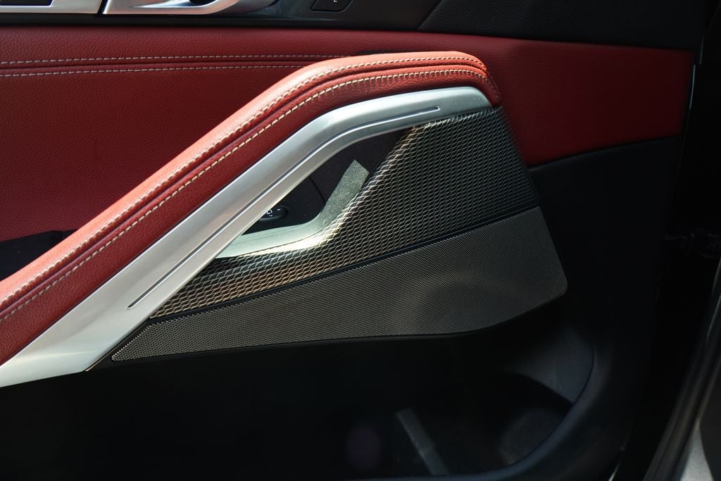2021 BMW X6 M50i