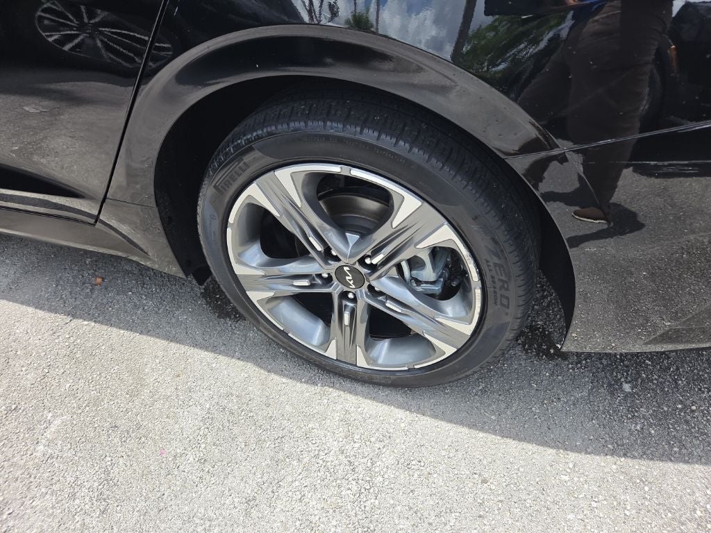 2024 Kia K5 EX
