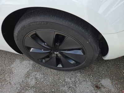 2024 Tesla Model 3 Base