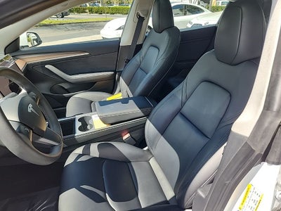 2023 Tesla Model 3 Performance