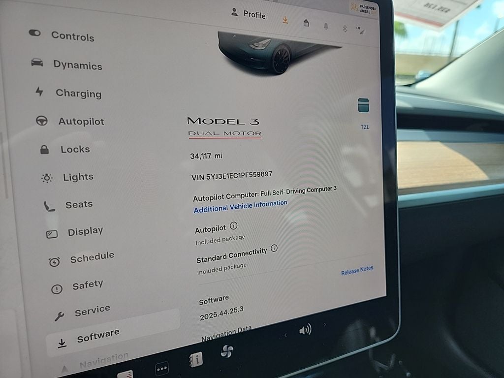 2023 Tesla Model 3 Performance