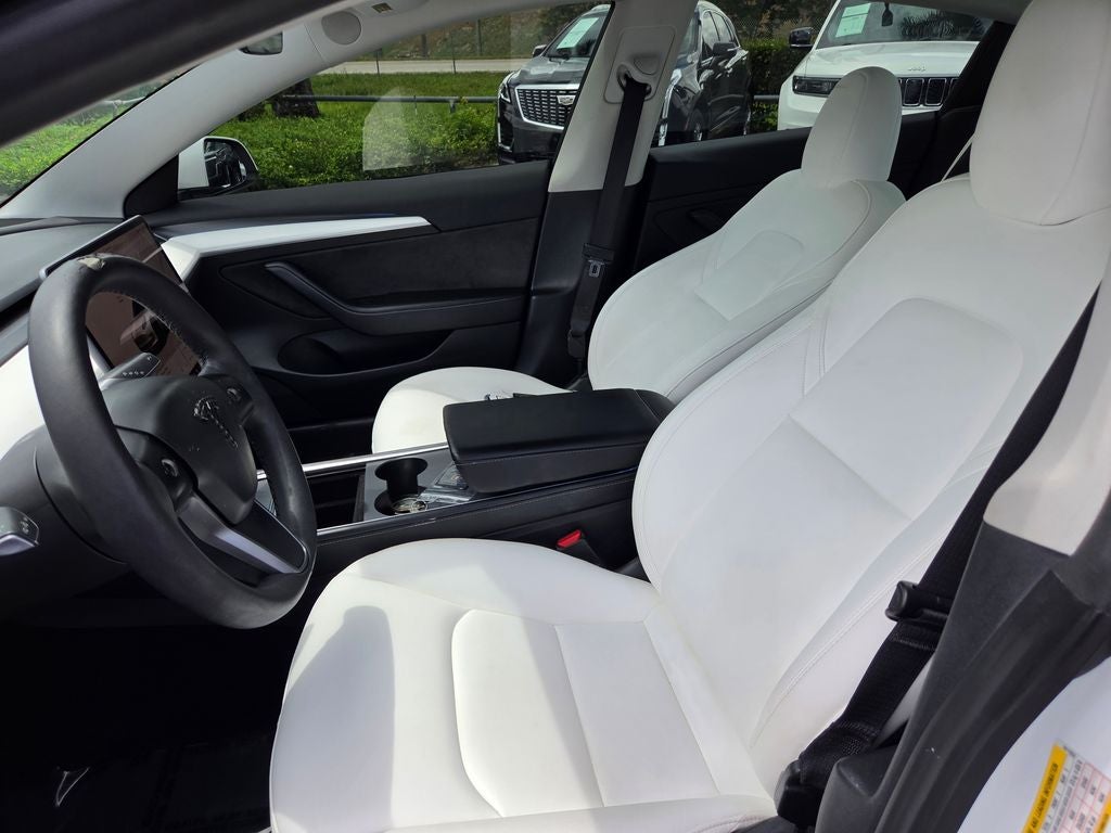 2023 Tesla Model 3 Performance